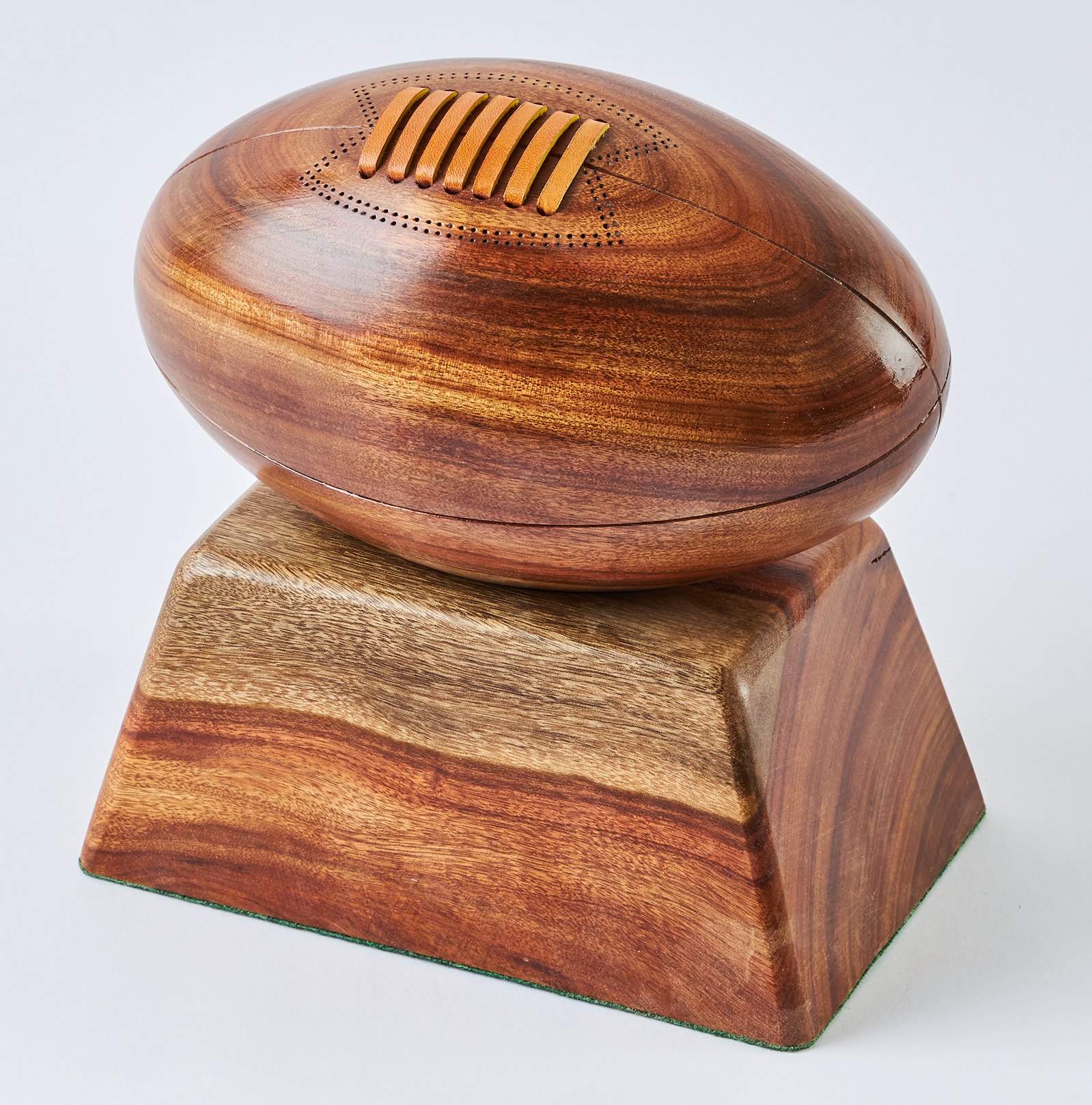 木製ラグビーボールの店ノーサイド ラグッズ東大阪